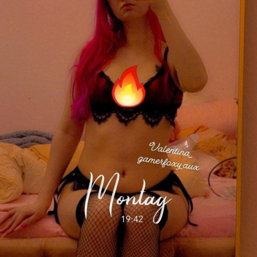 valentina_gamerfoxy_aux – 4Based Creator