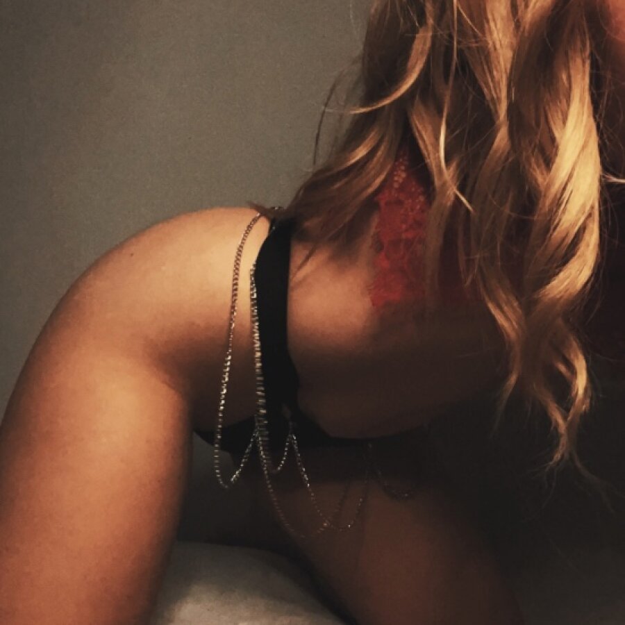 zoey.badass – 4Based Creator