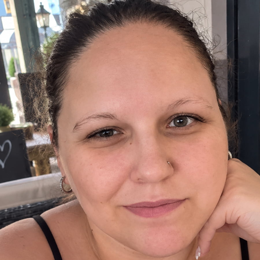 melanie1302 – 4Based Creator