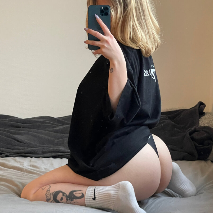 bodykisses – 4Based Creator