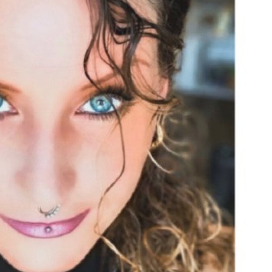lia_montre – 4Based Creator