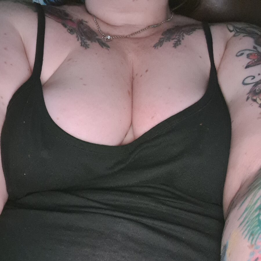 curvyandtattooedmum – 4Based Creator