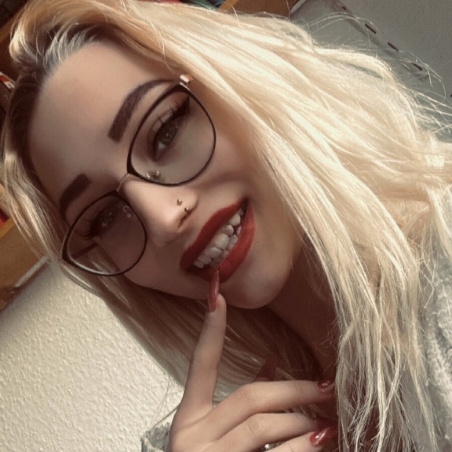 celinahoney – 4Based Creator