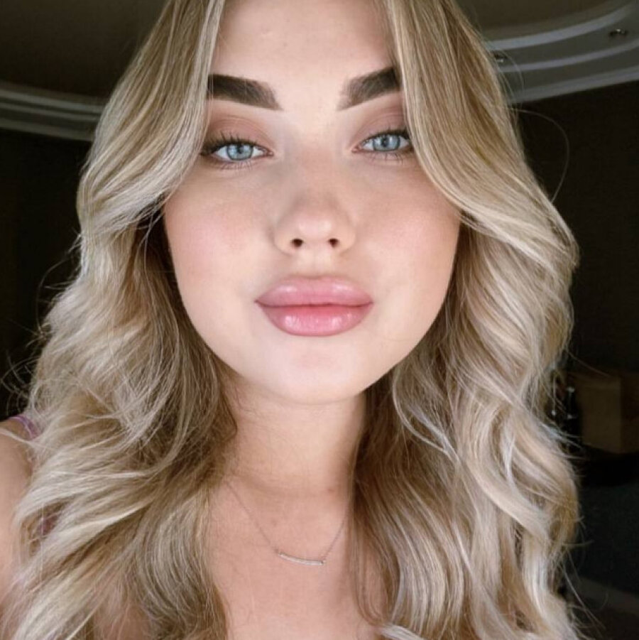 hornydarya22 – 4Based Creator