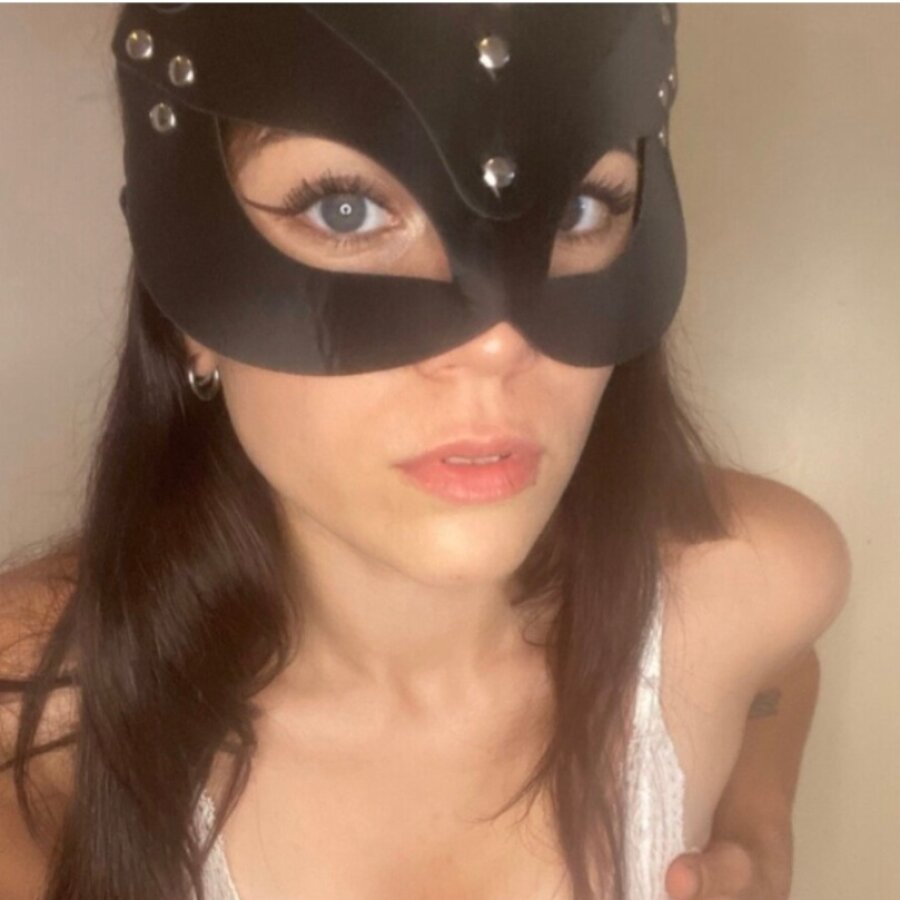 mira.sky666 – 4Based Creator