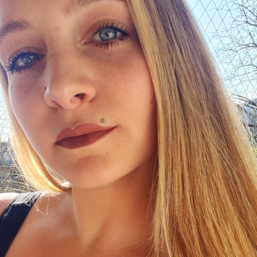swissgirl – 4Based Creator