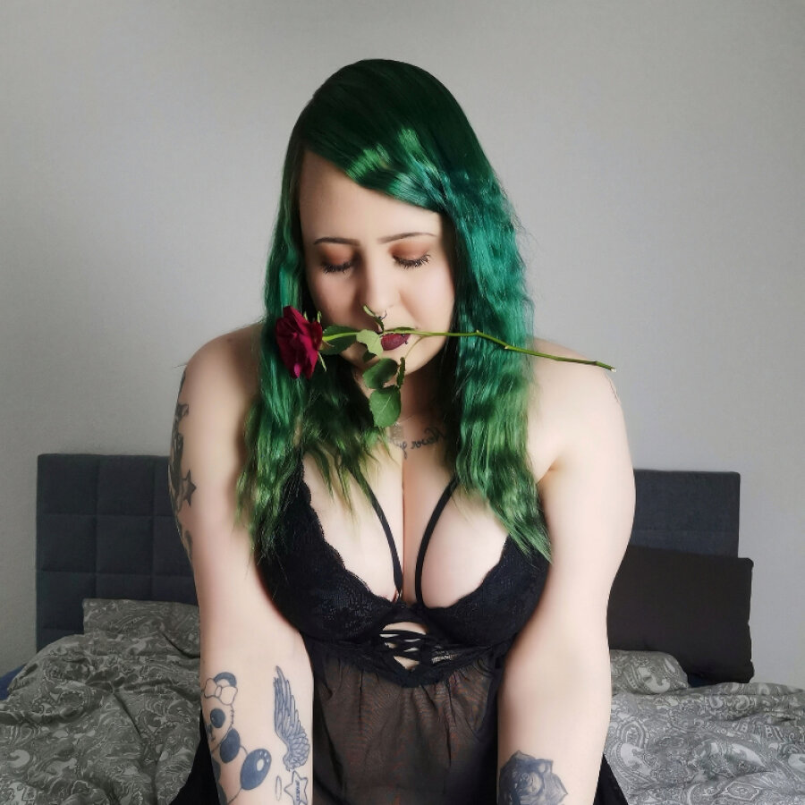 curvykitty – 4Based Creator