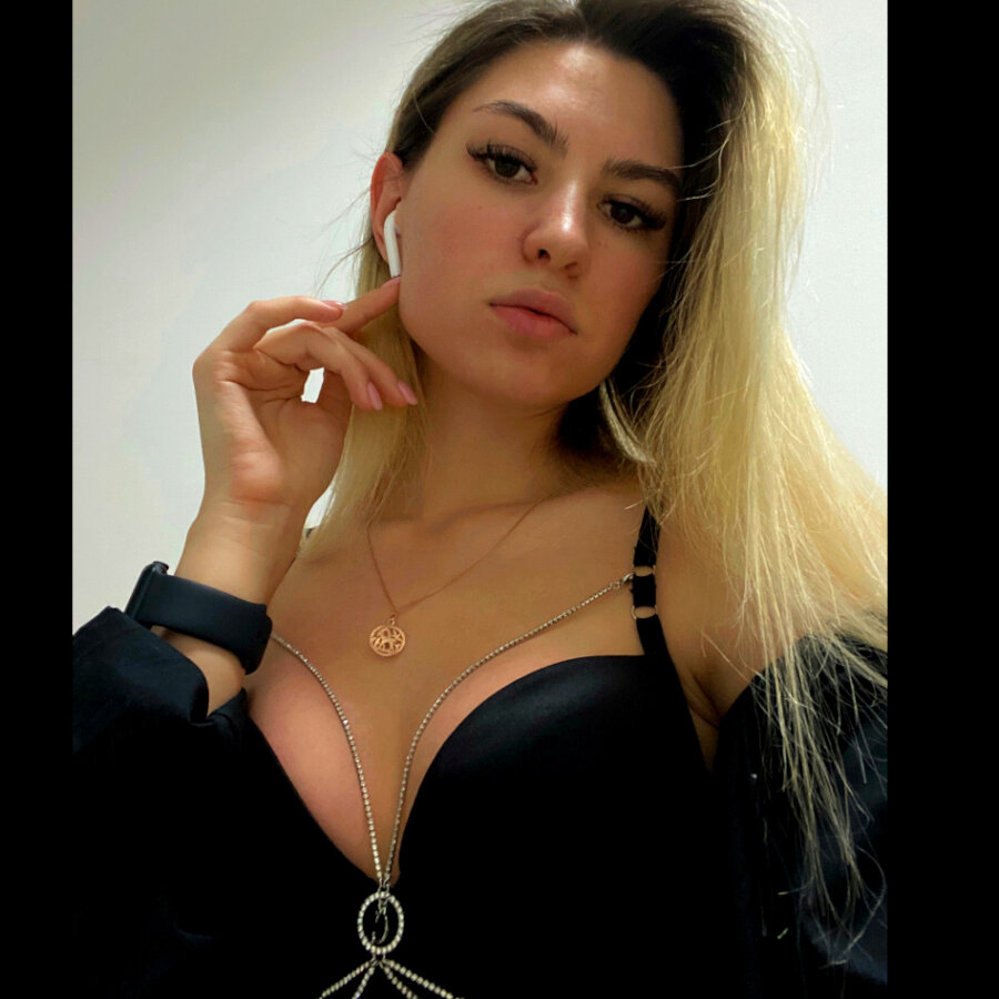dieechtealina – 4Based Creator
