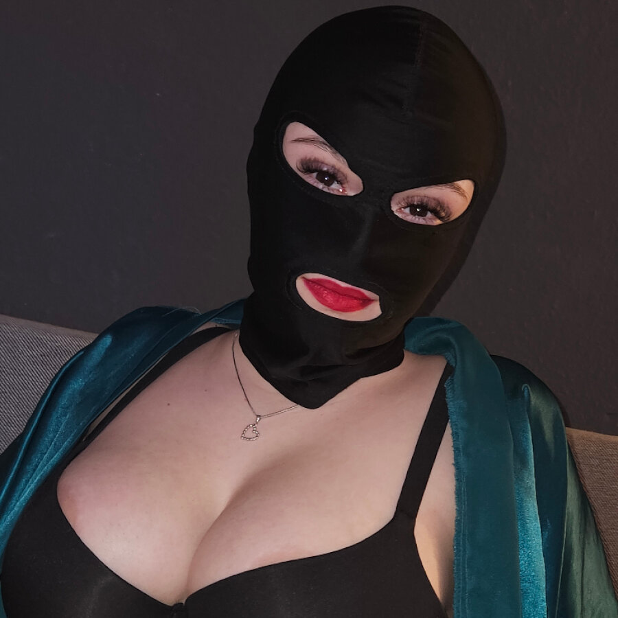 littlenurse18 – 4Based Creator