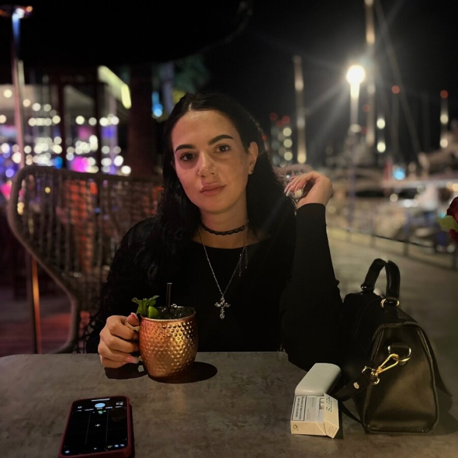 leonie.sw – 4Based Creator