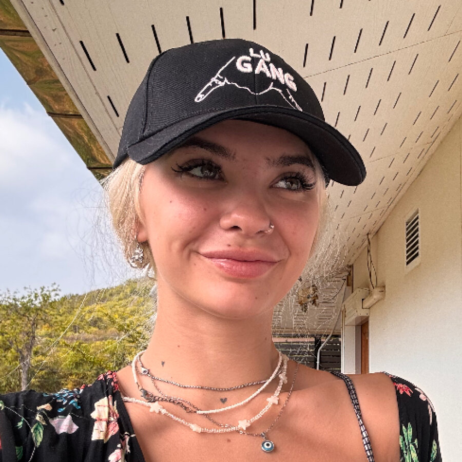 ninarosi – 4Based Creator