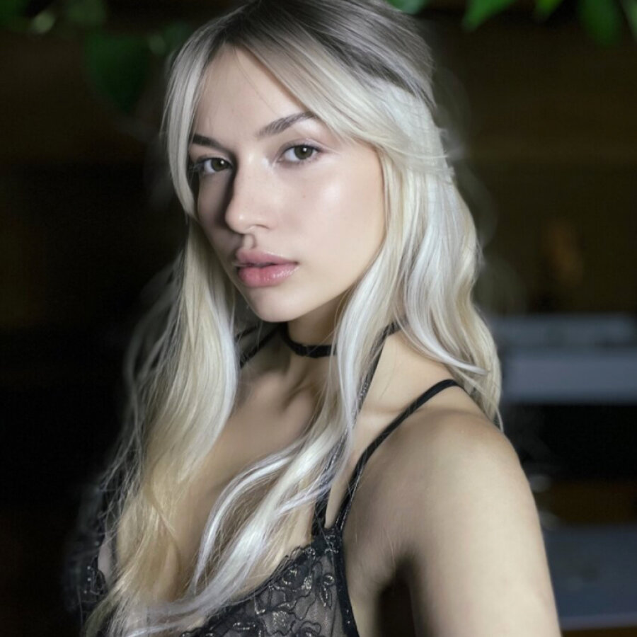 bondgirl4 – 4Based Creator