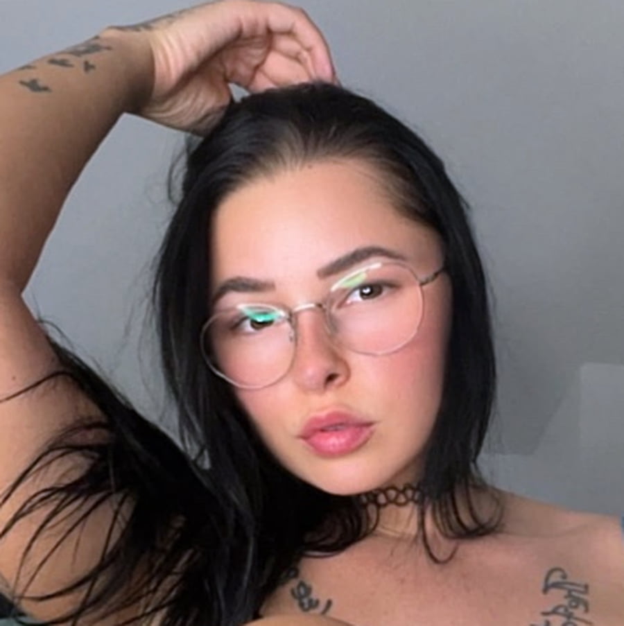 laura_secret cover