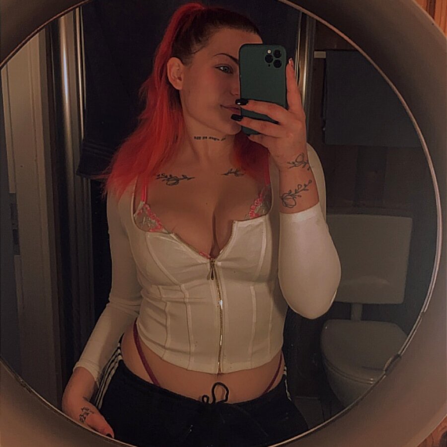 redyasmina – 4Based Creator