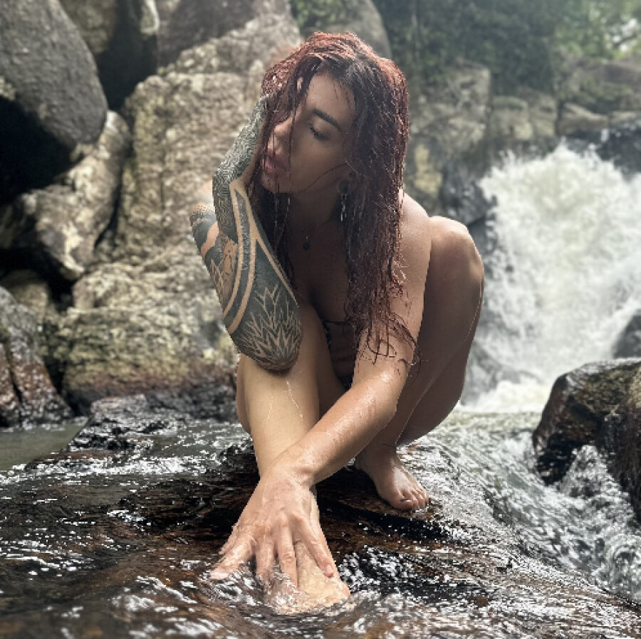 miss_foxy cover