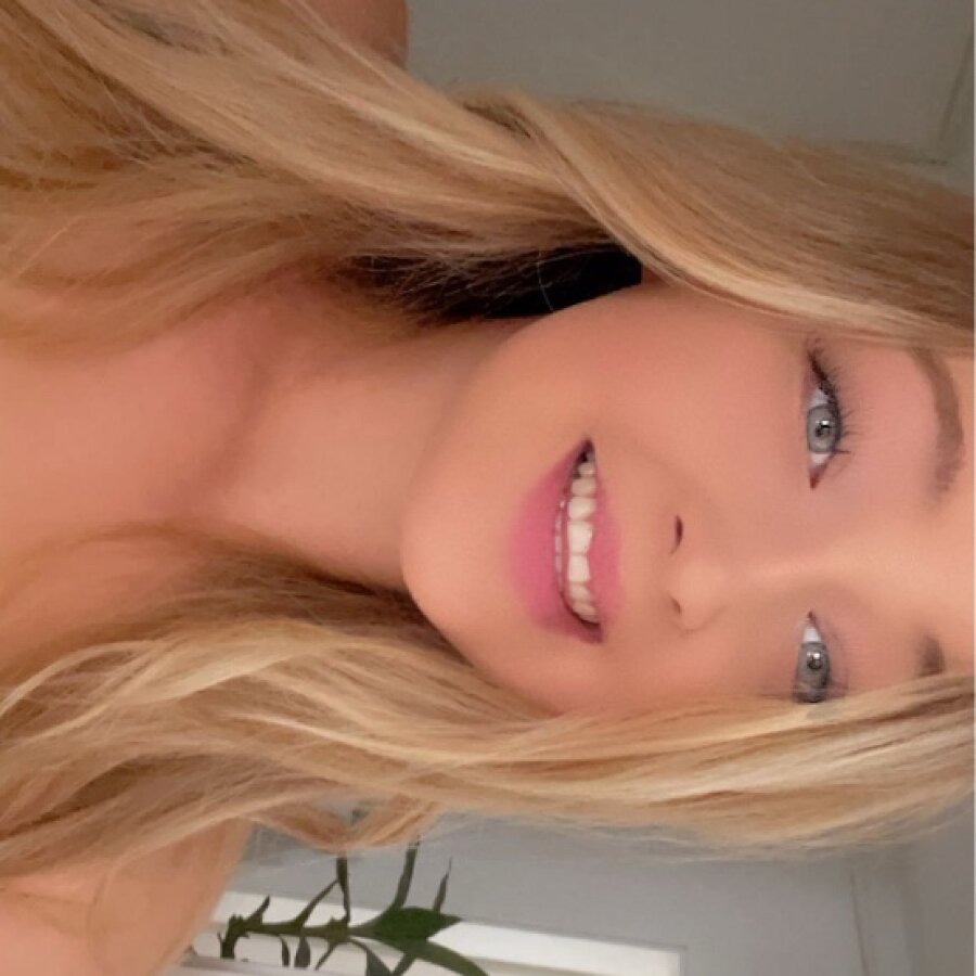 emmysecret – 4Based Creator