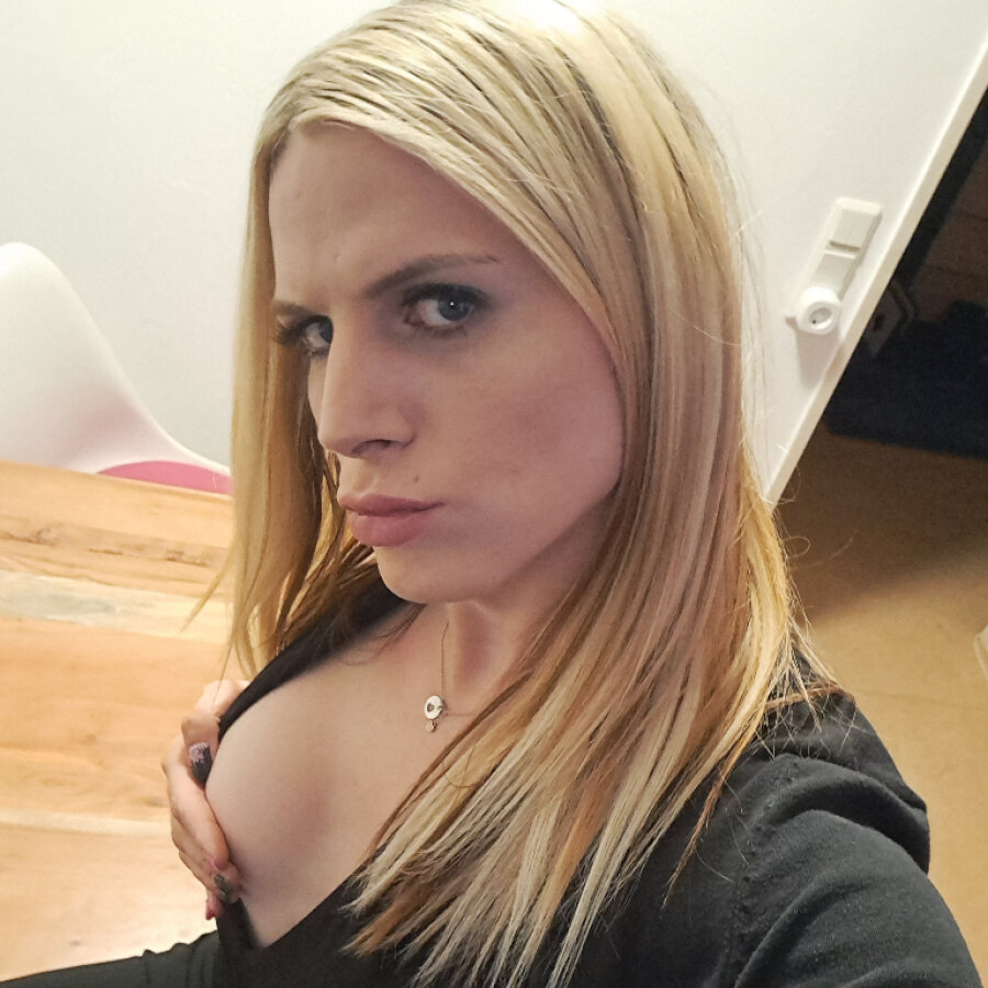 ts_ella_ink – 4Based Creator