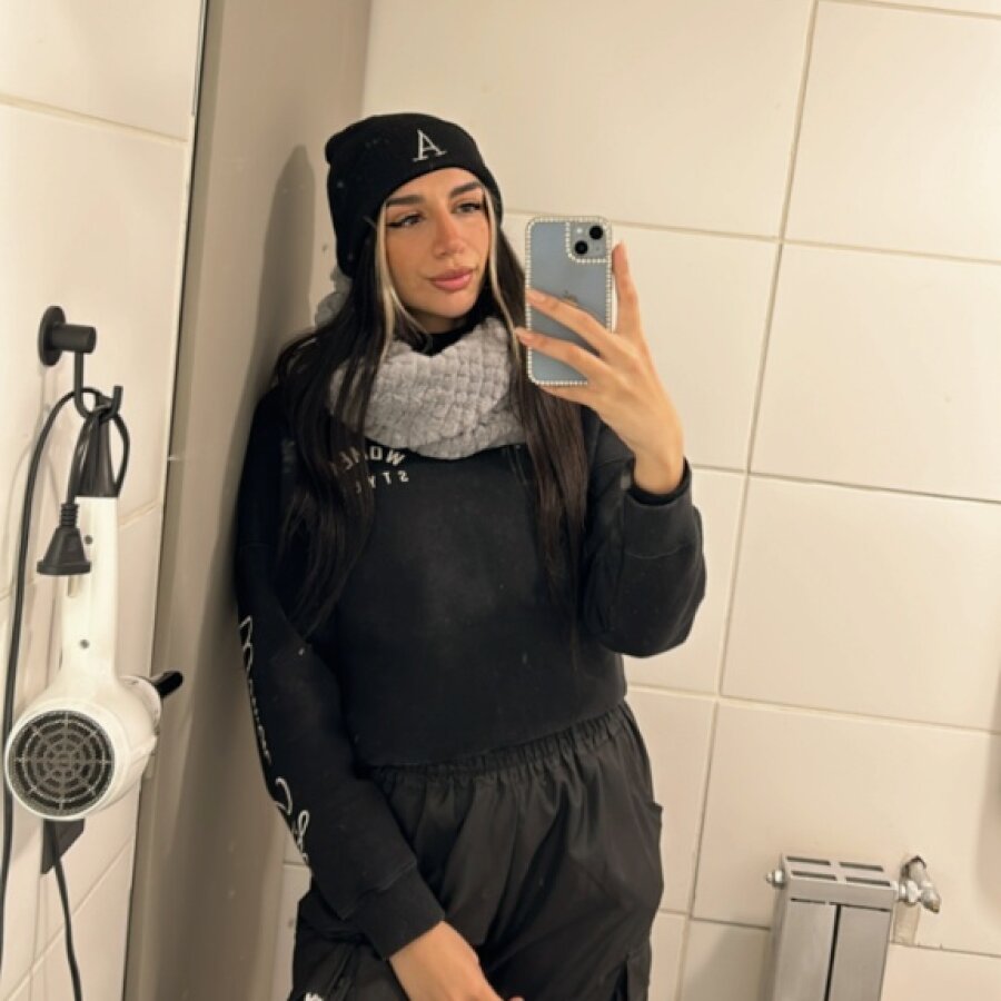 bustyemma