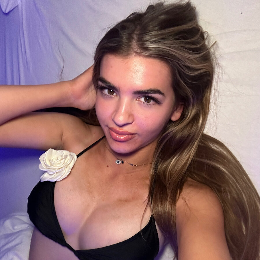 adelina.alb cover