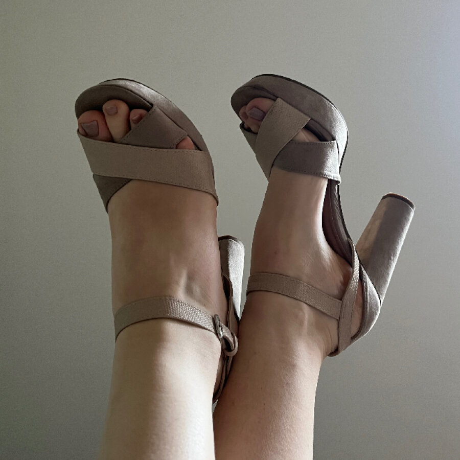 foxybonny_feetgirl cover