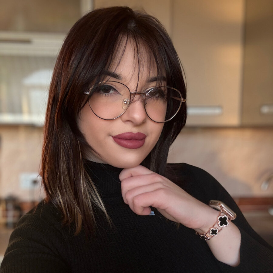 pouty-rose_