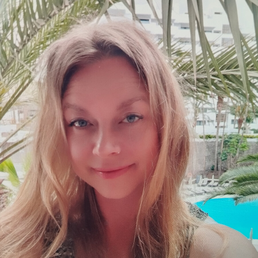 vollbusigeanna – 4Based Creator