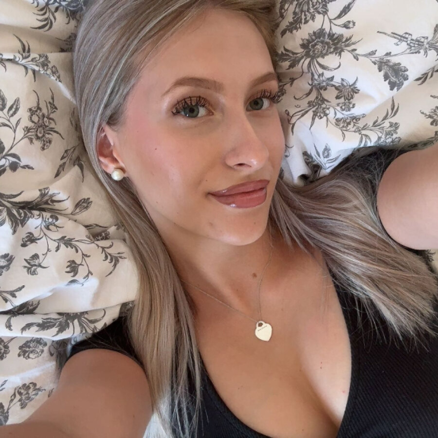 leni_sweet cover