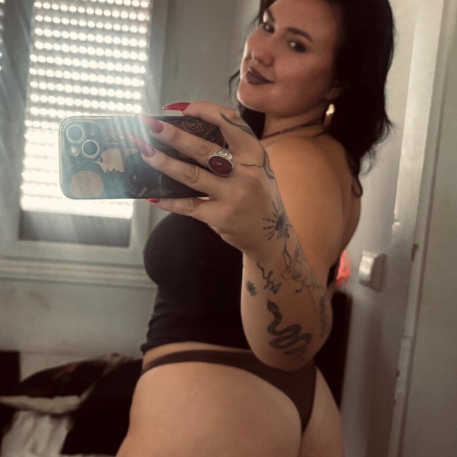 curvylilith – 4Based Creator