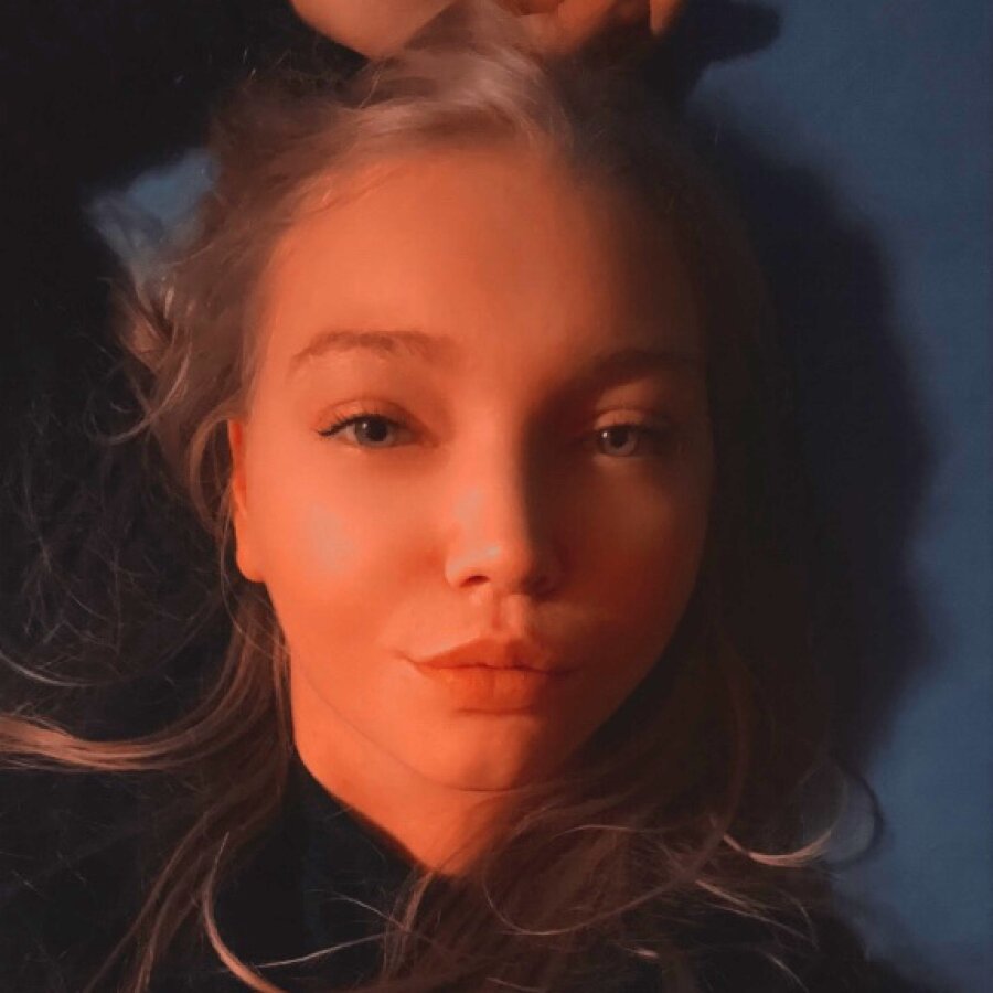 queenegeria cover