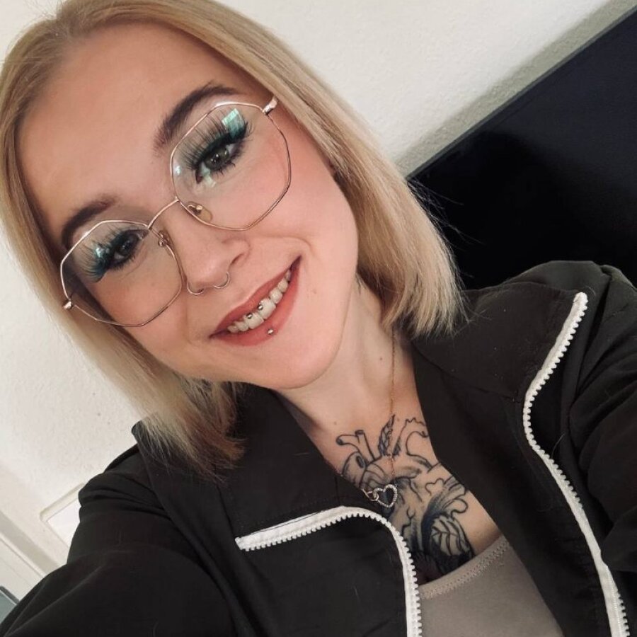 laurasdreamblog – 4Based Creator