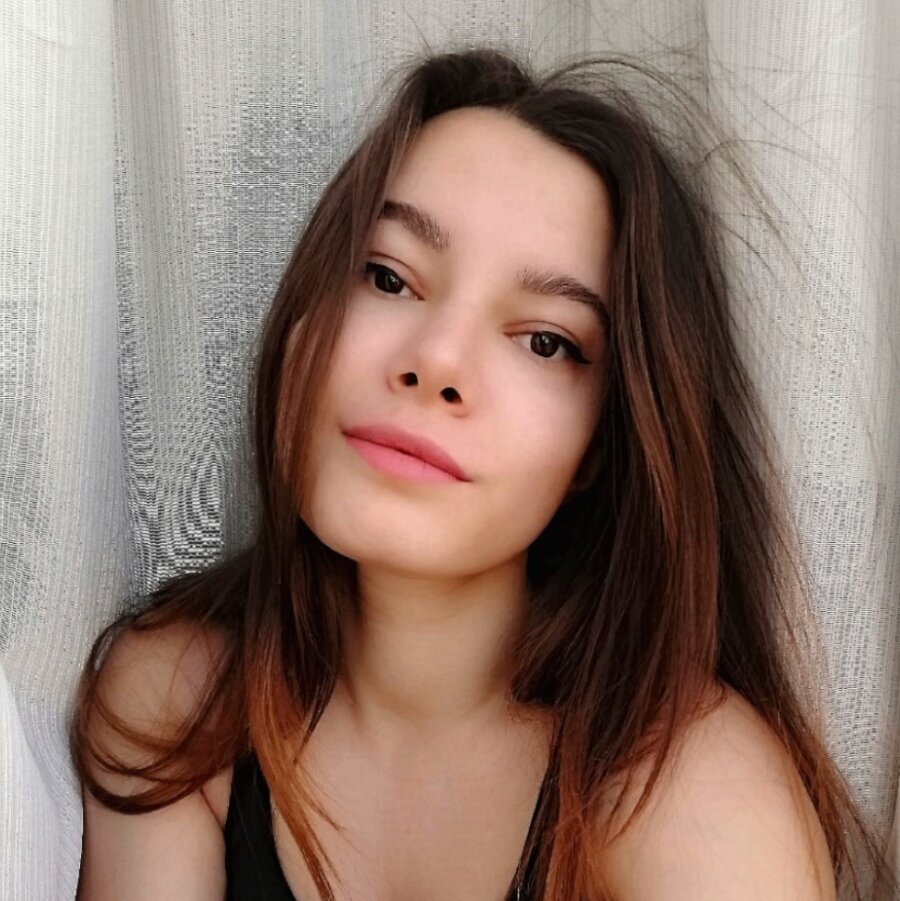 studentin-lara