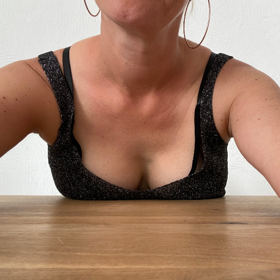 helenahartmann – 4Based Creator