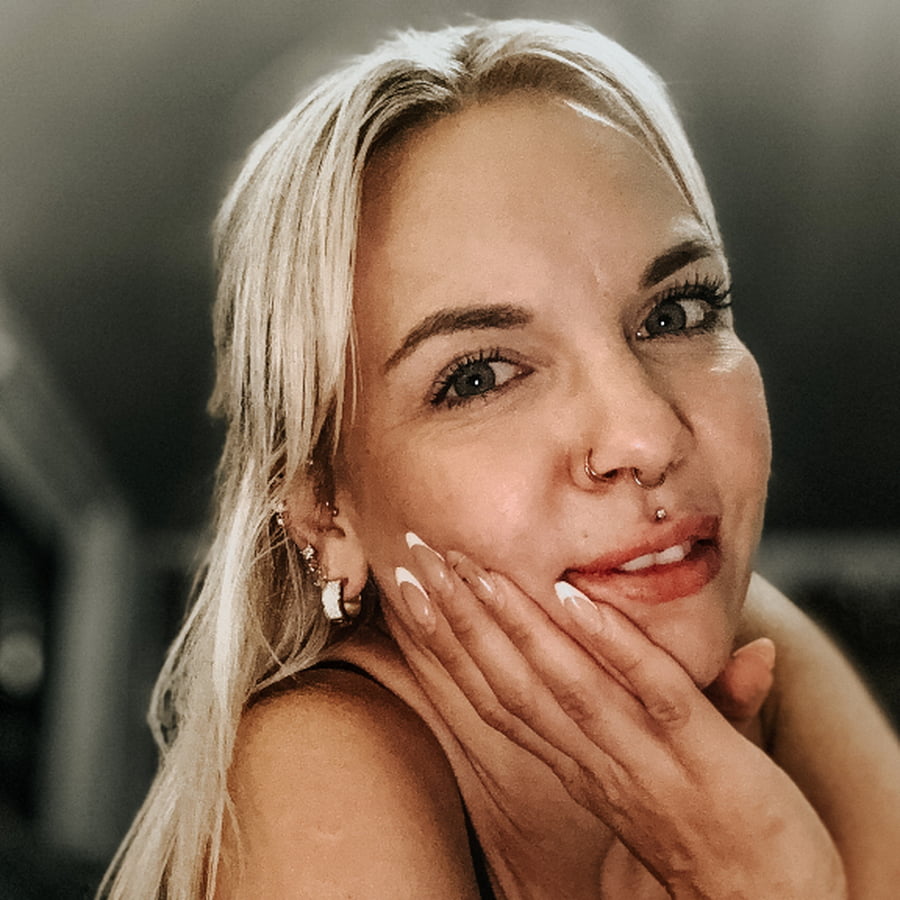 whitejade – 4Based Creator