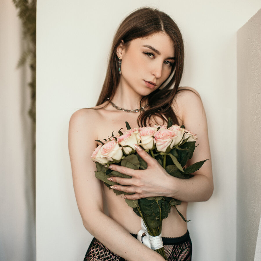 melanieflower cover