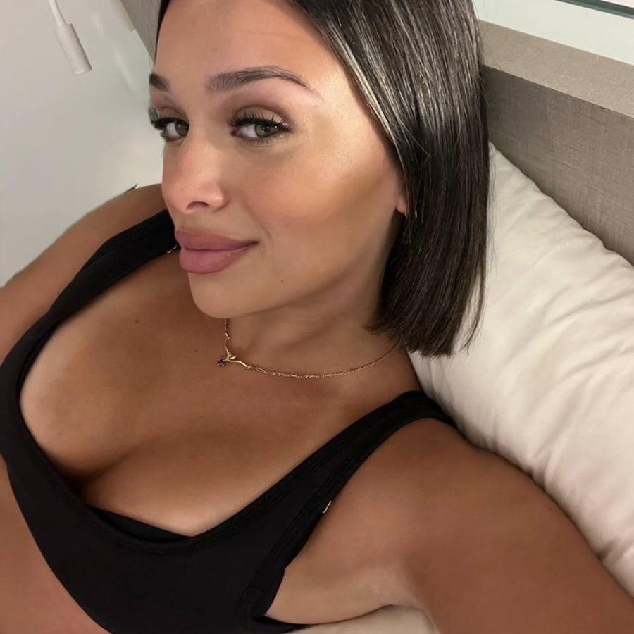 liviaaaa – 4Based Creator