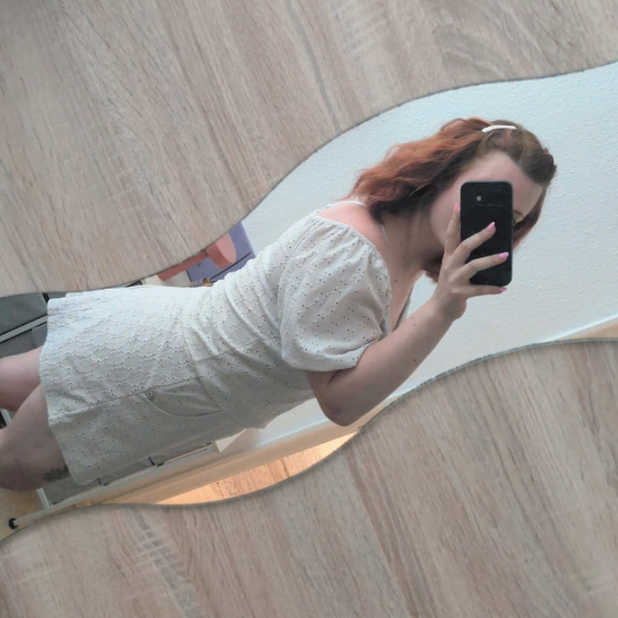 redhead_barbie – 4Based Creator